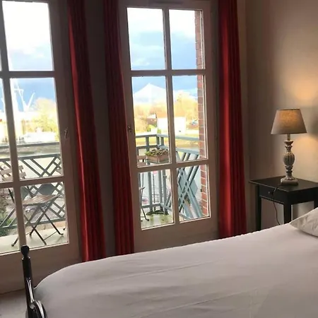 Vue Sur Le Pont * オンフルール